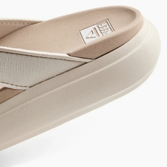 NEW! REEF Cushion Bondi Platform Vintage Sandals Sz 6 NWT - Picture 4 of 9